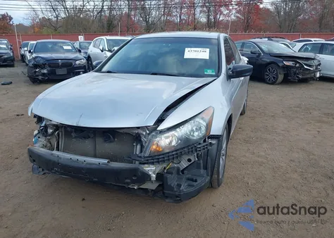 2011 Honda Accord 2.4 Ex-L from USA, damaged, VIN 1HGCP2F80BA019762